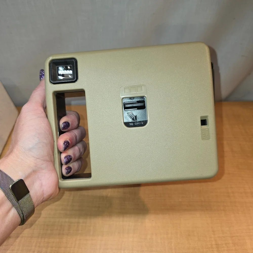 Vintage 1970s Kodak THE‎ PLEASER Instant Camera, Manual Included - Untested